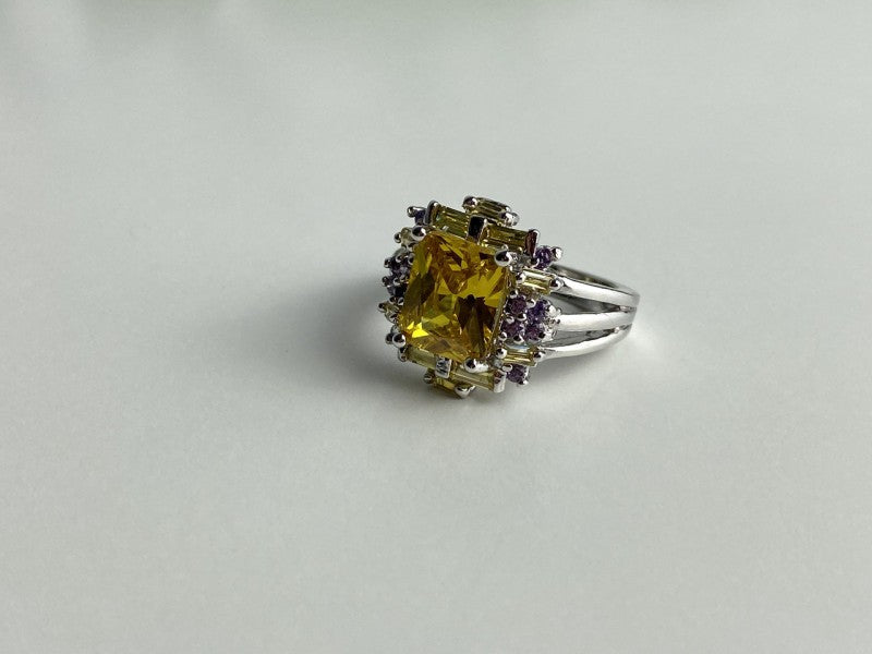 925 Sterling Silver Yellow & Purple CZ Ring Size 7