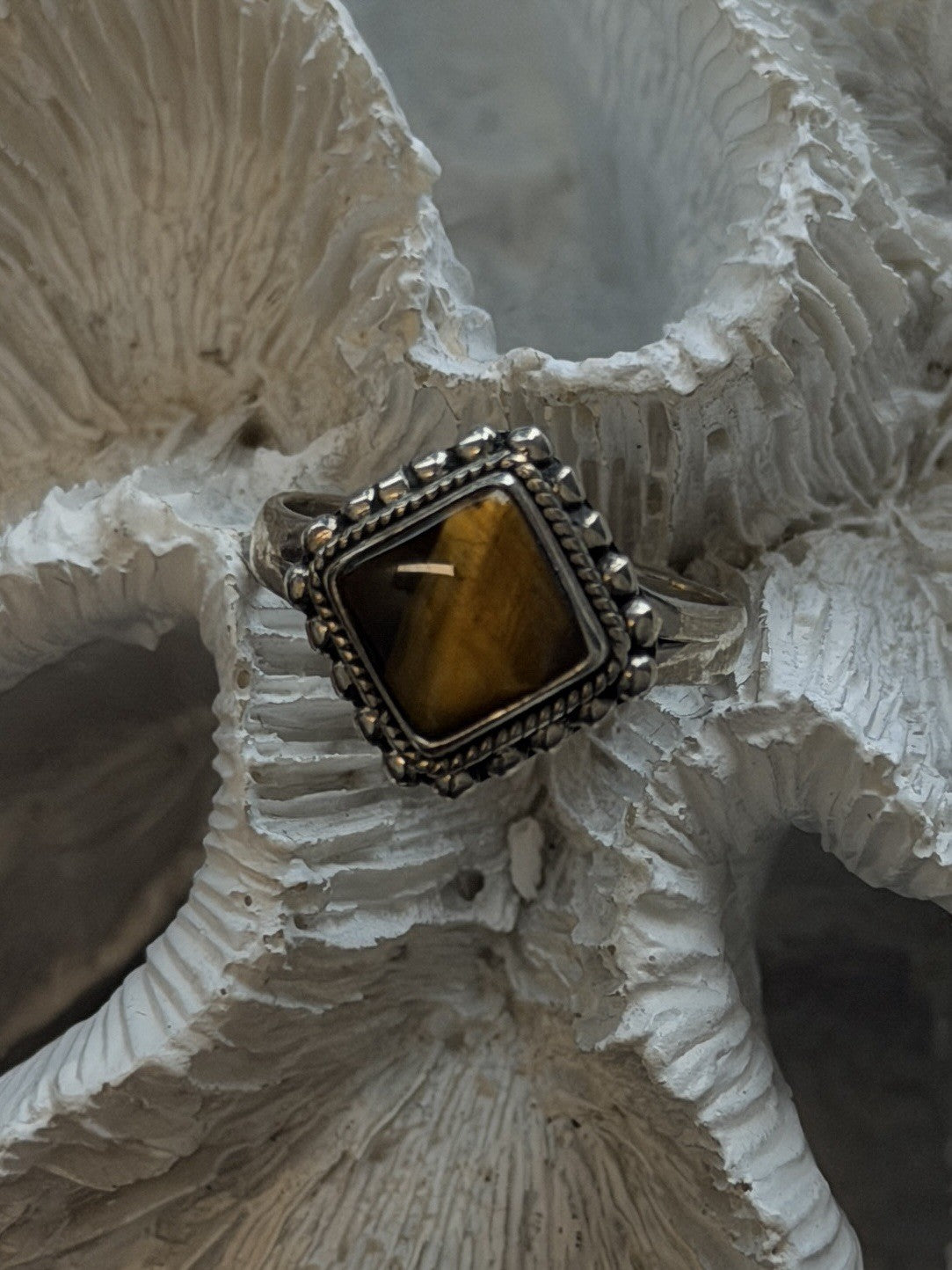 Vintage 925 Sterling Silver Tigers Eye Gemstone Ring Size 9