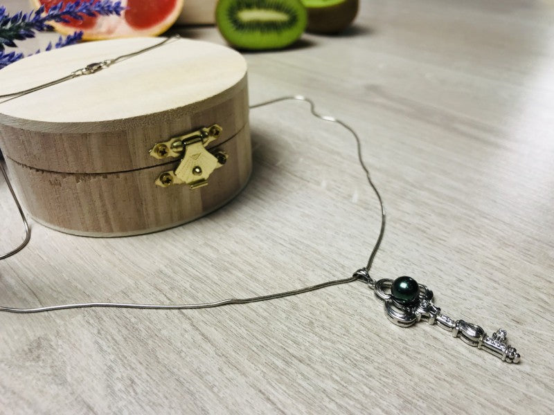 925 Sterling Silver Pearl & CZ "Key" Chain With Pendant Italy