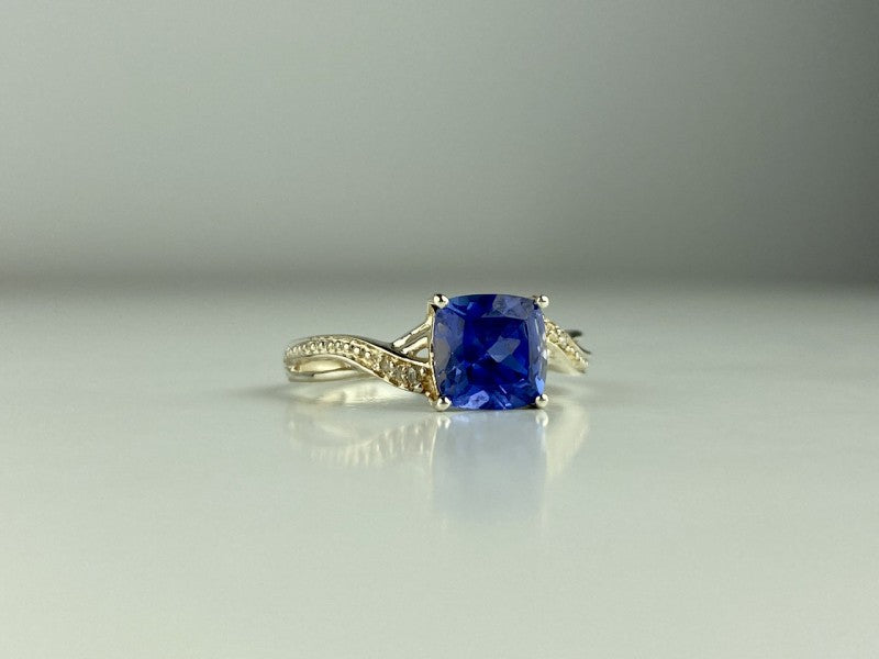 925 Sterling Silver Iolite & CZ Ring Size 6.75