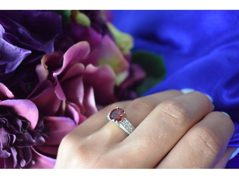 925 Sterling Silver Garnet & CZ Ring Size 6.5