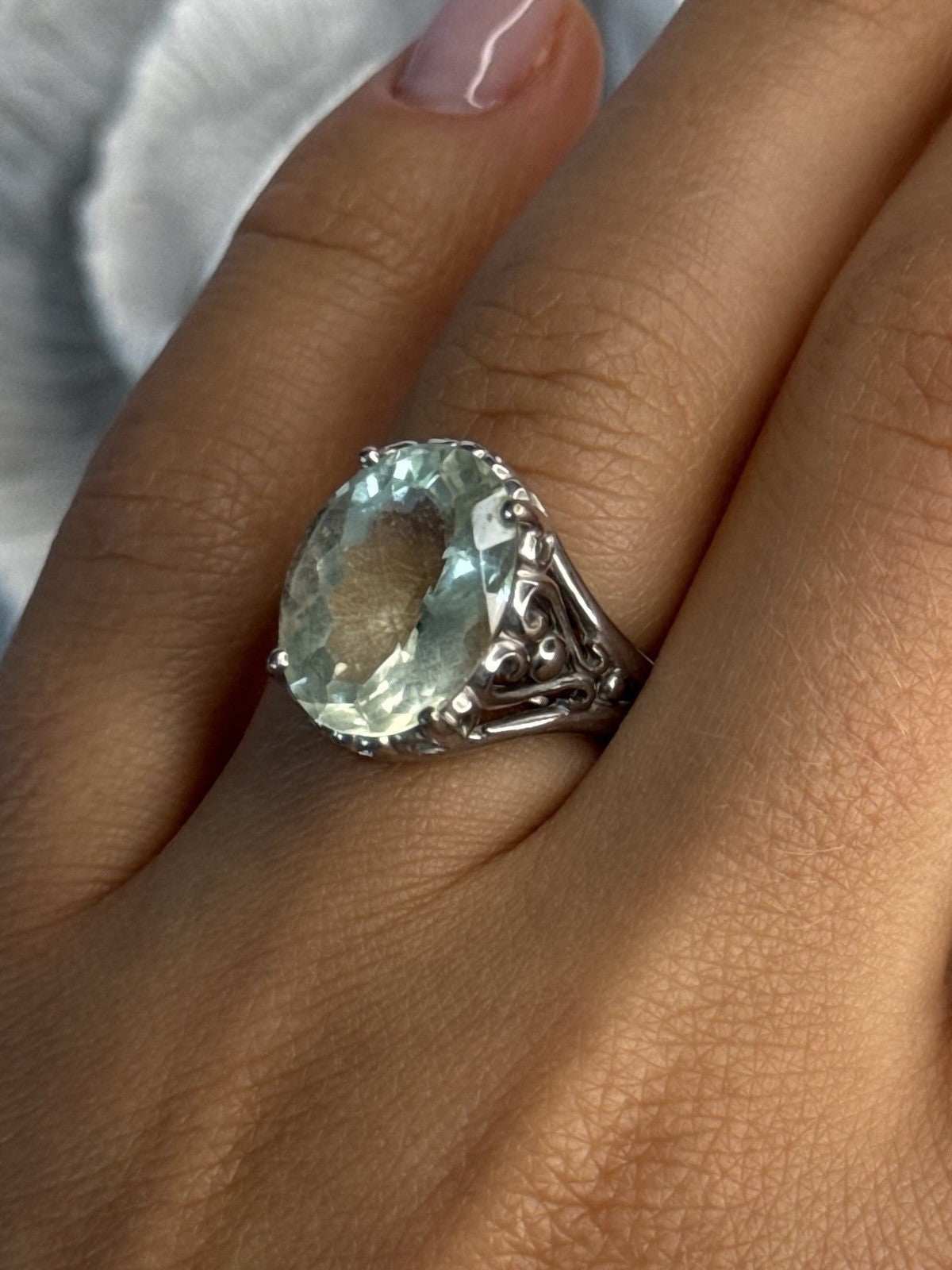 925 Sterling Silver Pale Green Amethyst Ring Size 7