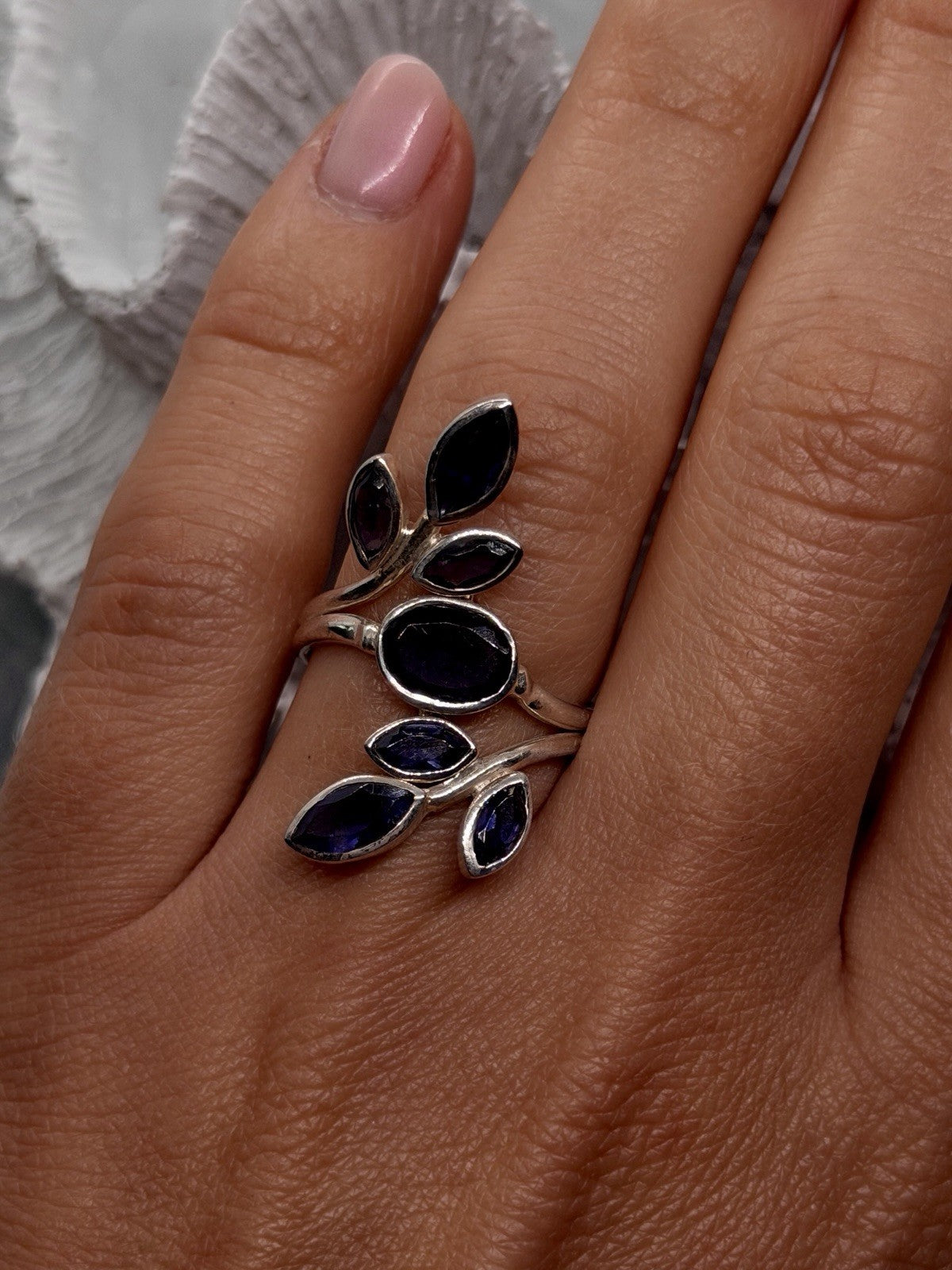 925 Sterling Silver Deep Purple Amethyst Color Gemstones Floral Leaf Ring Size 7