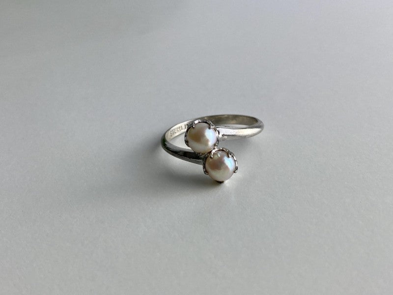 925 Sterling Silver Pearls Ring Size 5