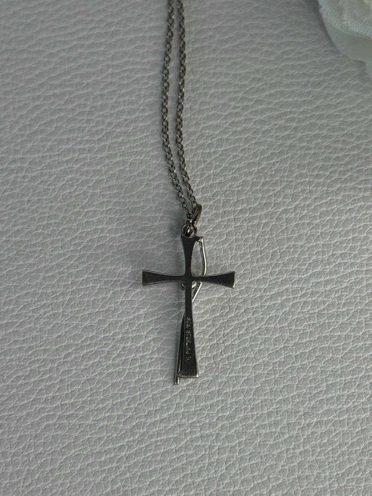 925 Sterling Silver Diamond Cross Necklace Length 20/18 Inch
