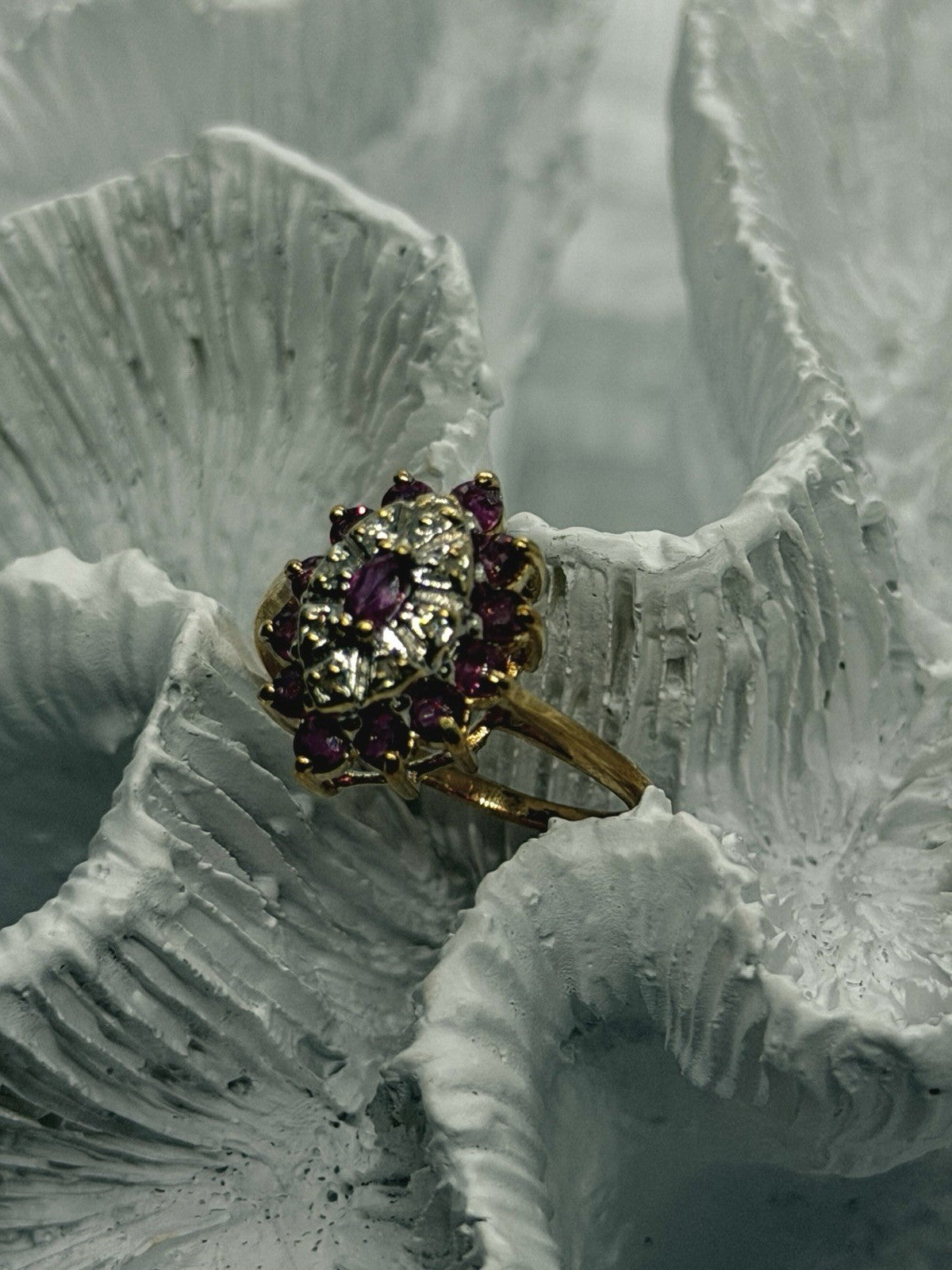 10K Yellow Gold Ruby & Diamond Cocktail Floral Style Ring Size 7.5