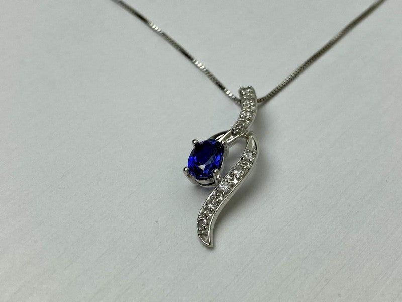 925 Sterling Silver London Blue & White Topaz Chain With Pendant