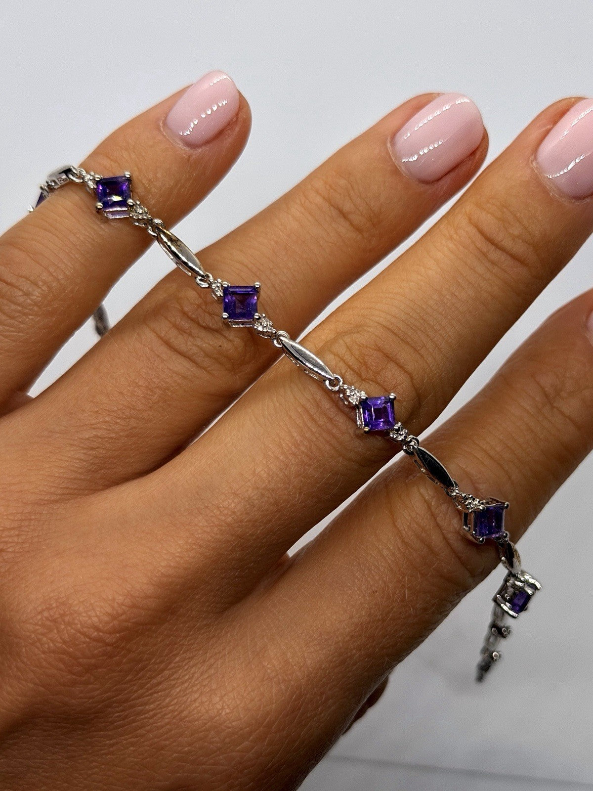 Elegant 925 Sterling Silver Purple Amethyst Bracelet Size 7