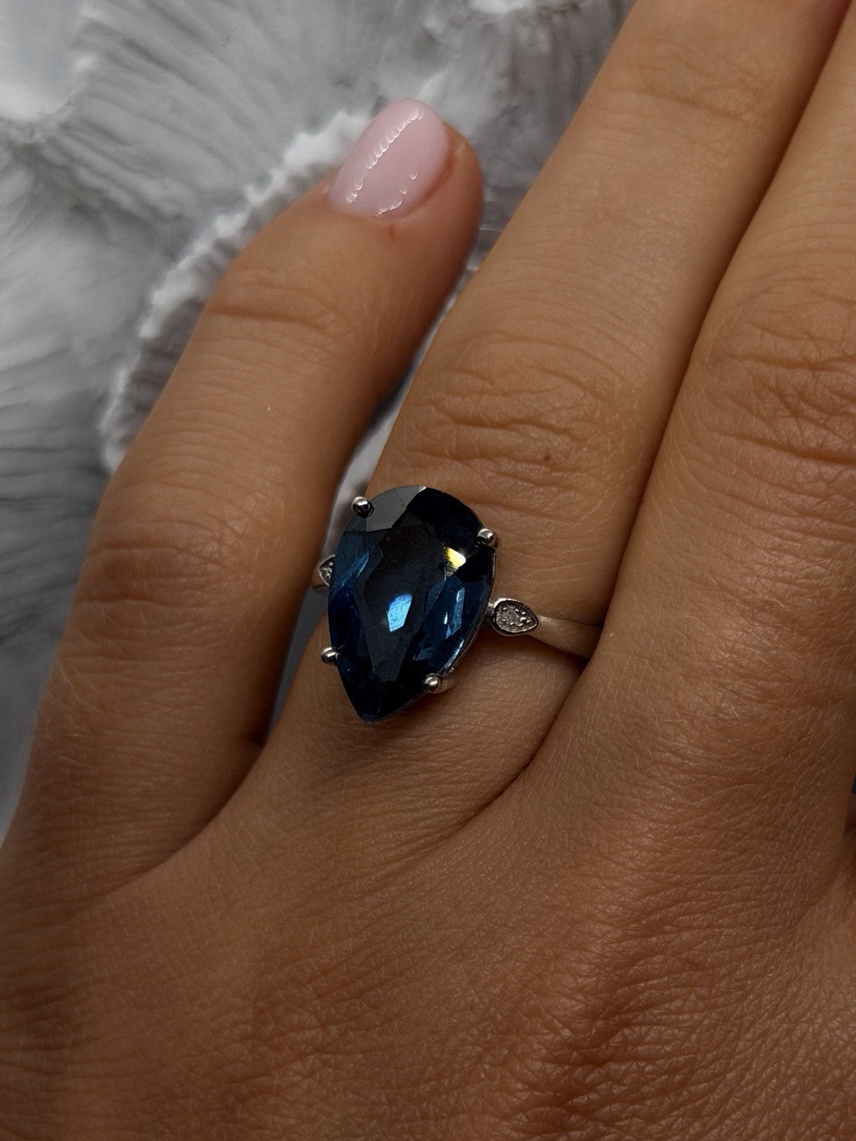 925 Sterling Silver London Blue Topaz Pear Cut with Diamond Accent Ring Size 7