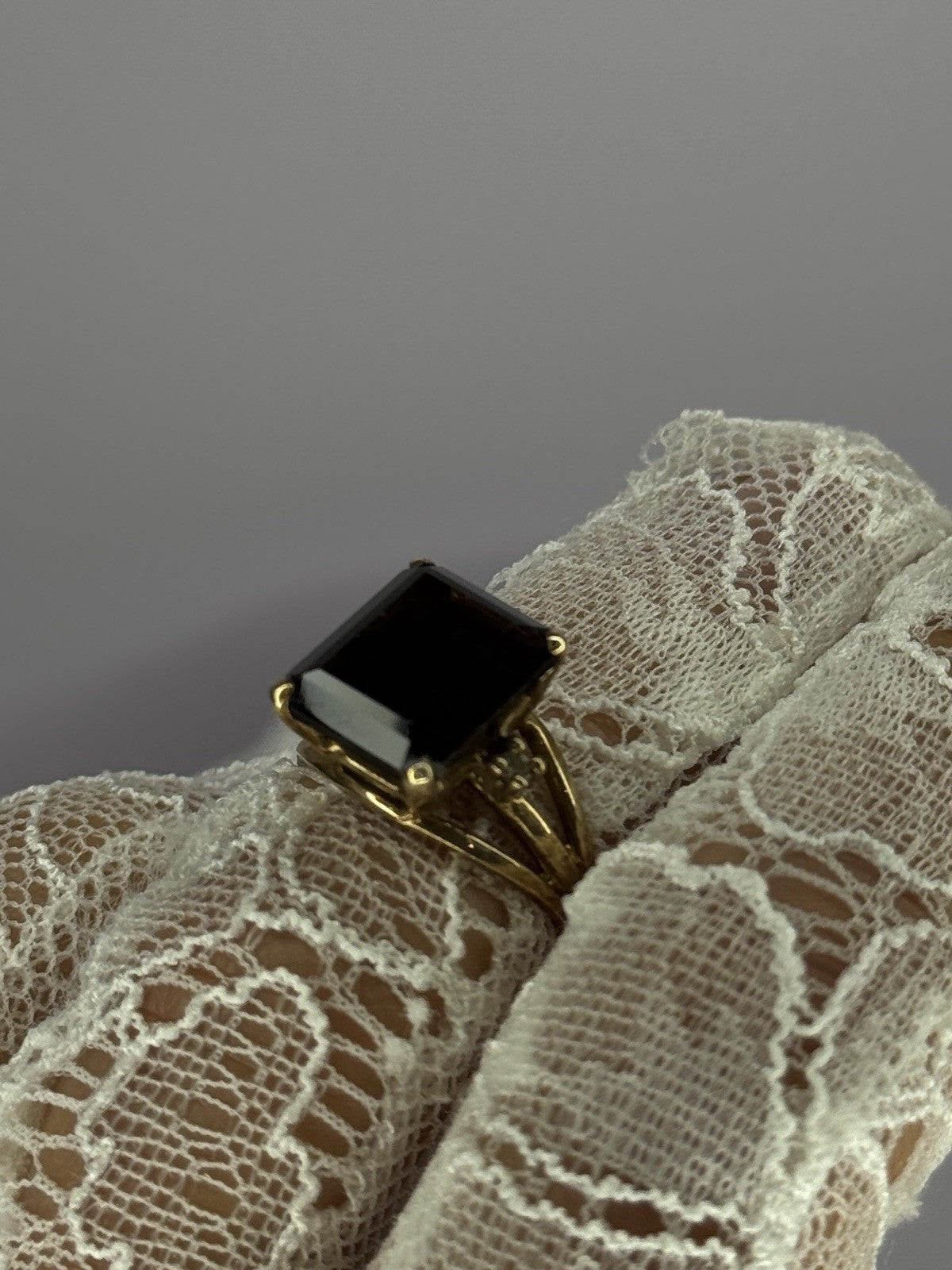 10K Yellow Gold Brown Tourmaline & Diamonds Ring Size 6