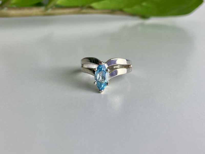 925 Sterling Silver Paraiba Tourmaline Ring Size 8