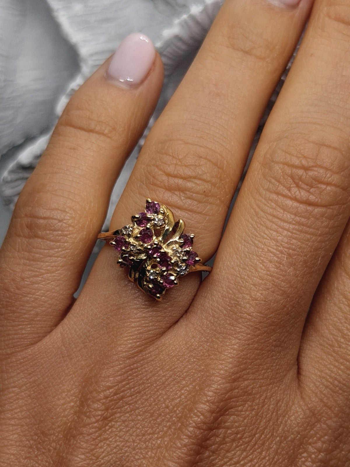 10K Yellow Gold Ruby & Diamond Floral Cocktail Ring Size 6