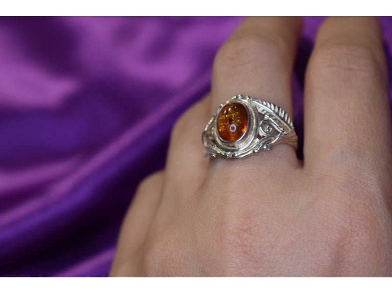 925 Sterling Silver Amber Ring Size 8.5