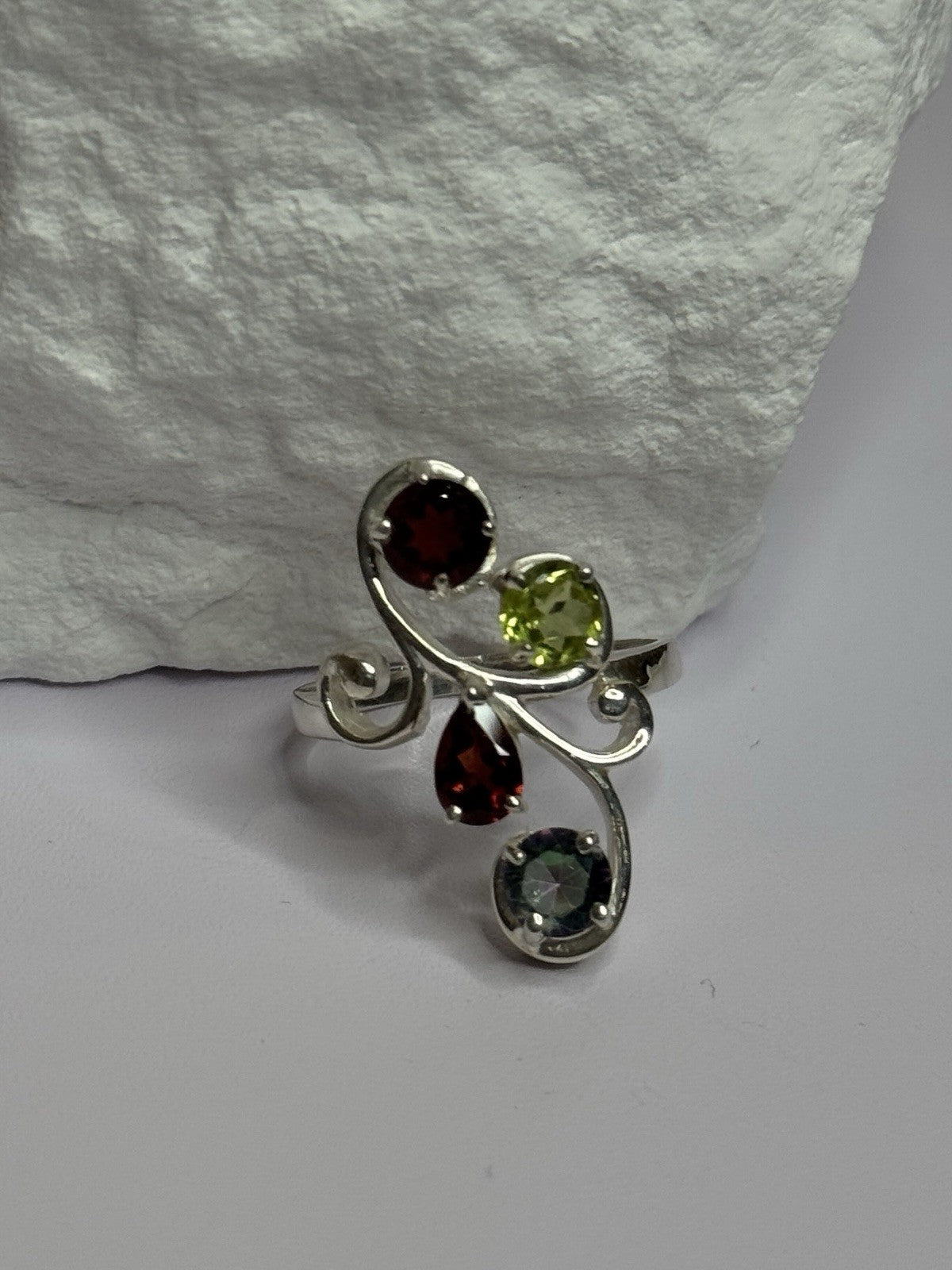 925 Sterling Silver Alexandrite, Garnet & Peridot Ring Size 6.5