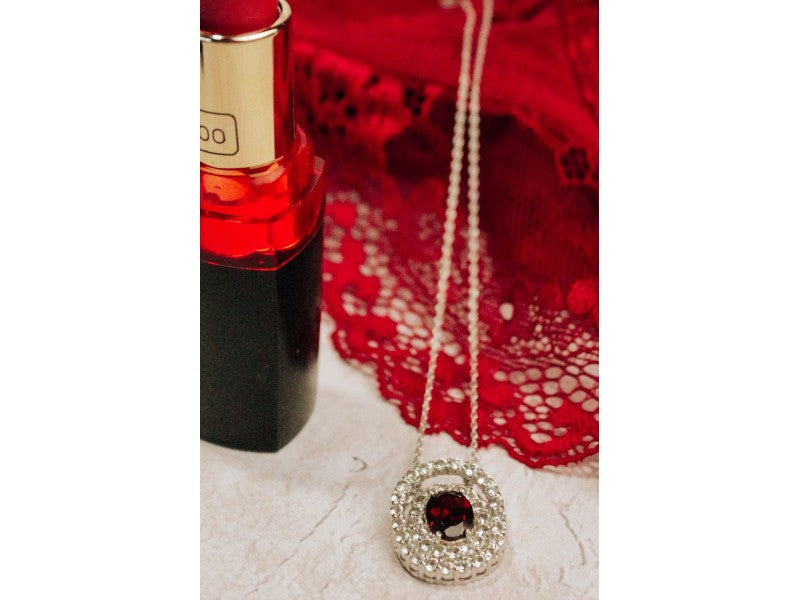 925 Sterling Silver Garnet & Goshenite Chain With Pendant
