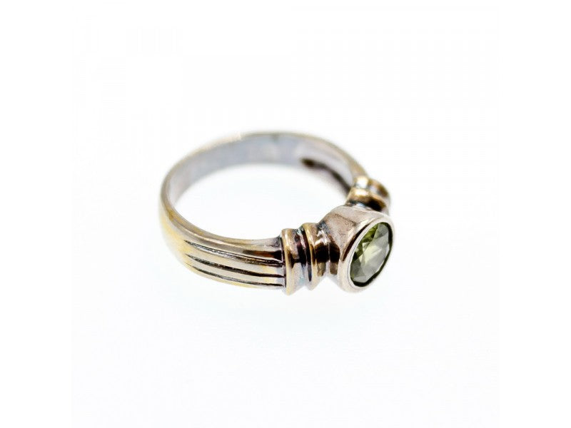 Vintage 925 Sterling Silver Peridot Ring Size 5