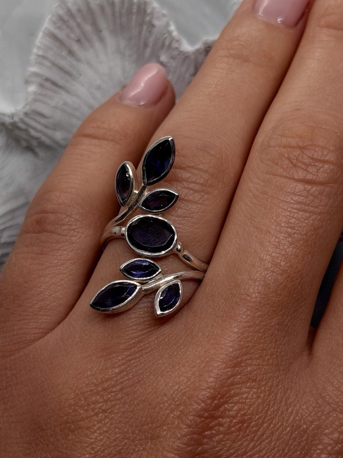 925 Sterling Silver Deep Purple Amethyst Color Gemstones Floral Leaf Ring Size 7