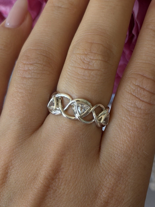 Deb Guyot 925 Sterling Silver White Topaz Band Ring Size 7