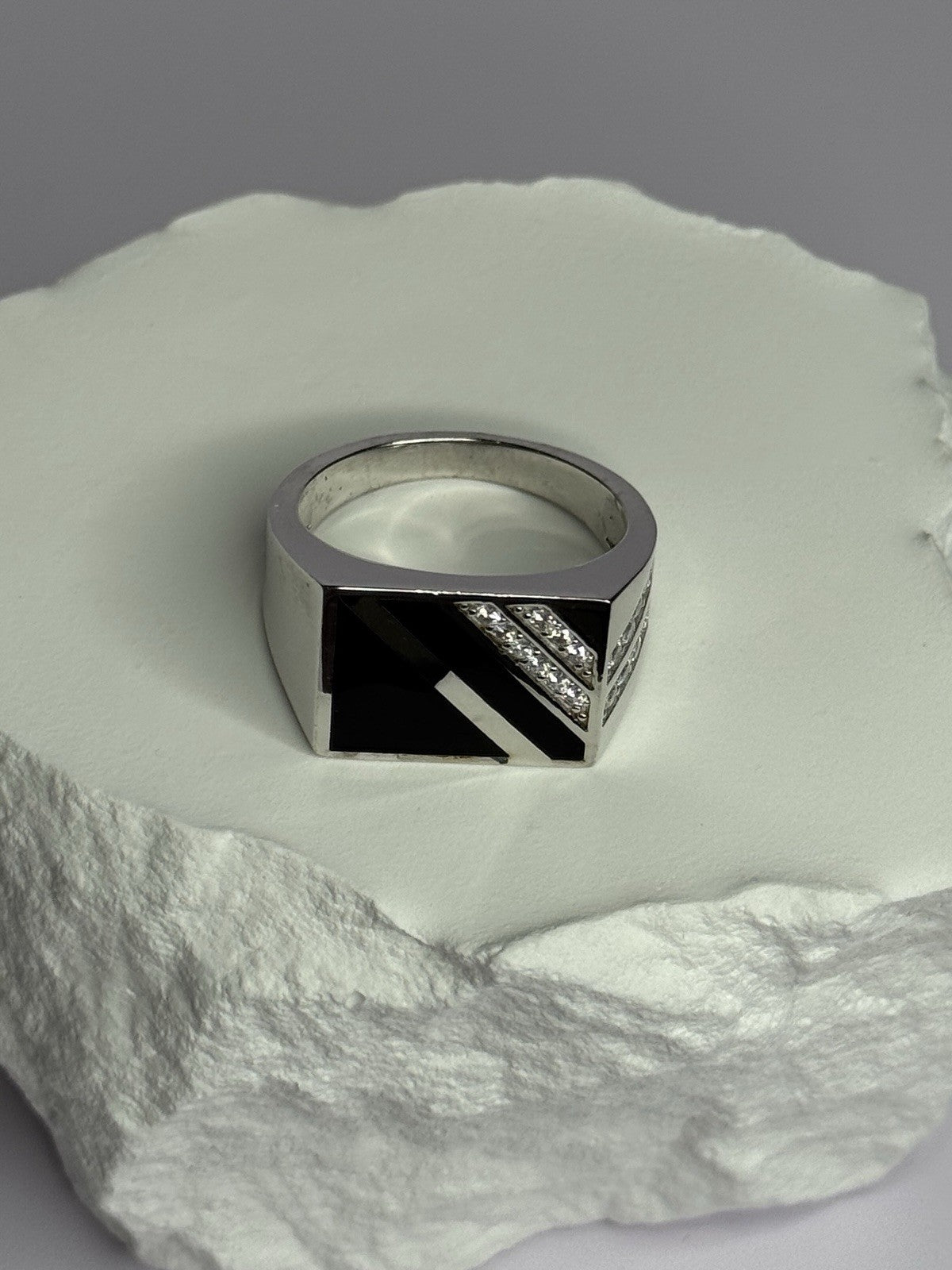 925 Sterling Silver Black Enamel & CZ Men'S Ring Size 11