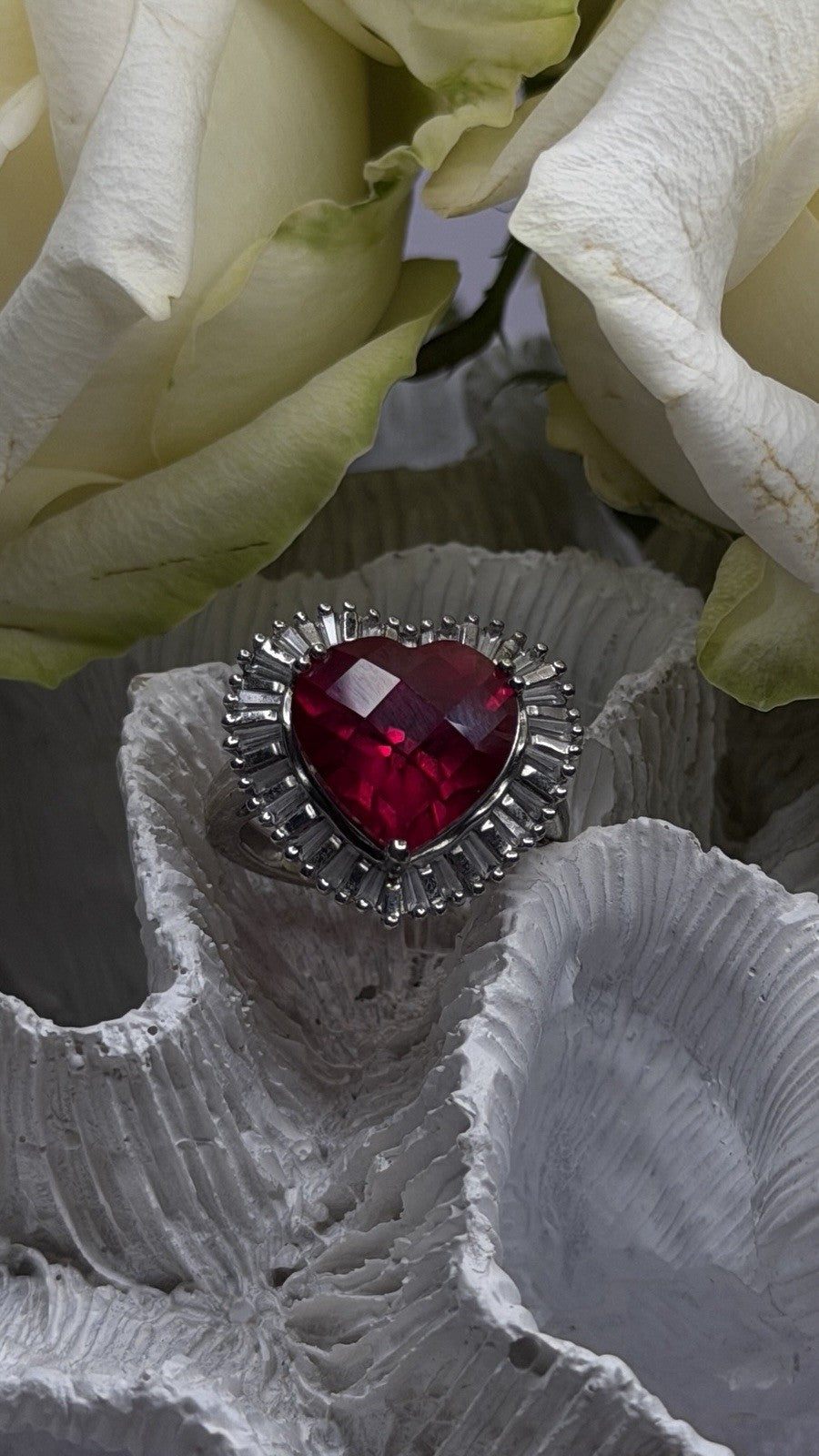 Romantic Heart 925 Sterling Silver Pink & Colorless Spinel Ring Size 7