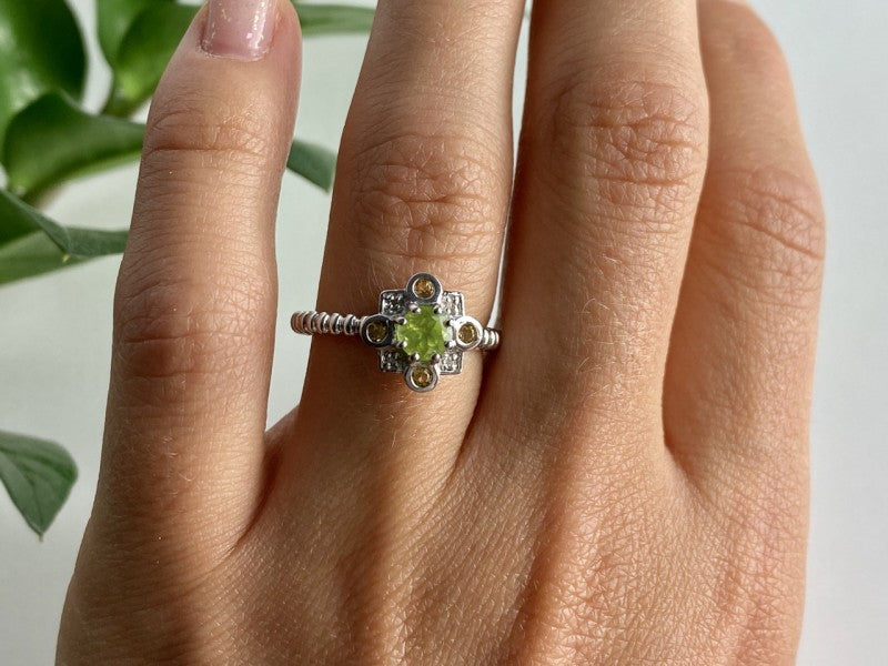 925 Sterling Silver Peridot, Citrine & White Sapphire Ring Size 7