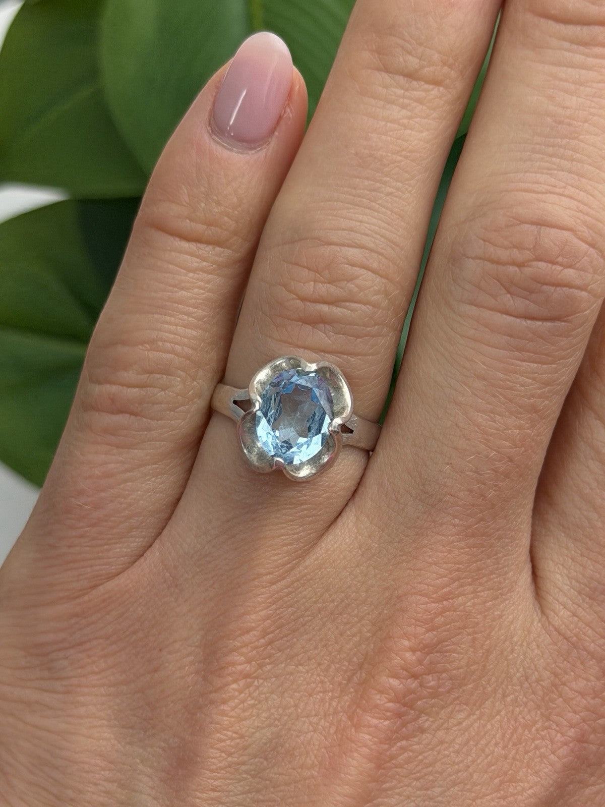 925 Sterling Silver Blue Topaz Ring Size 7.5