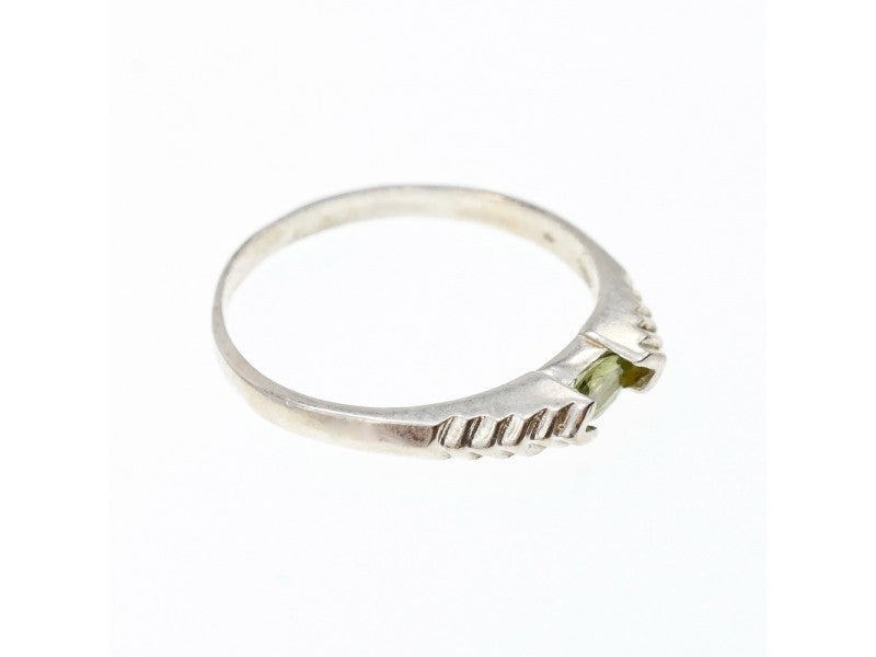 925 Sterling Silver Peridot Ring Size 10.25
