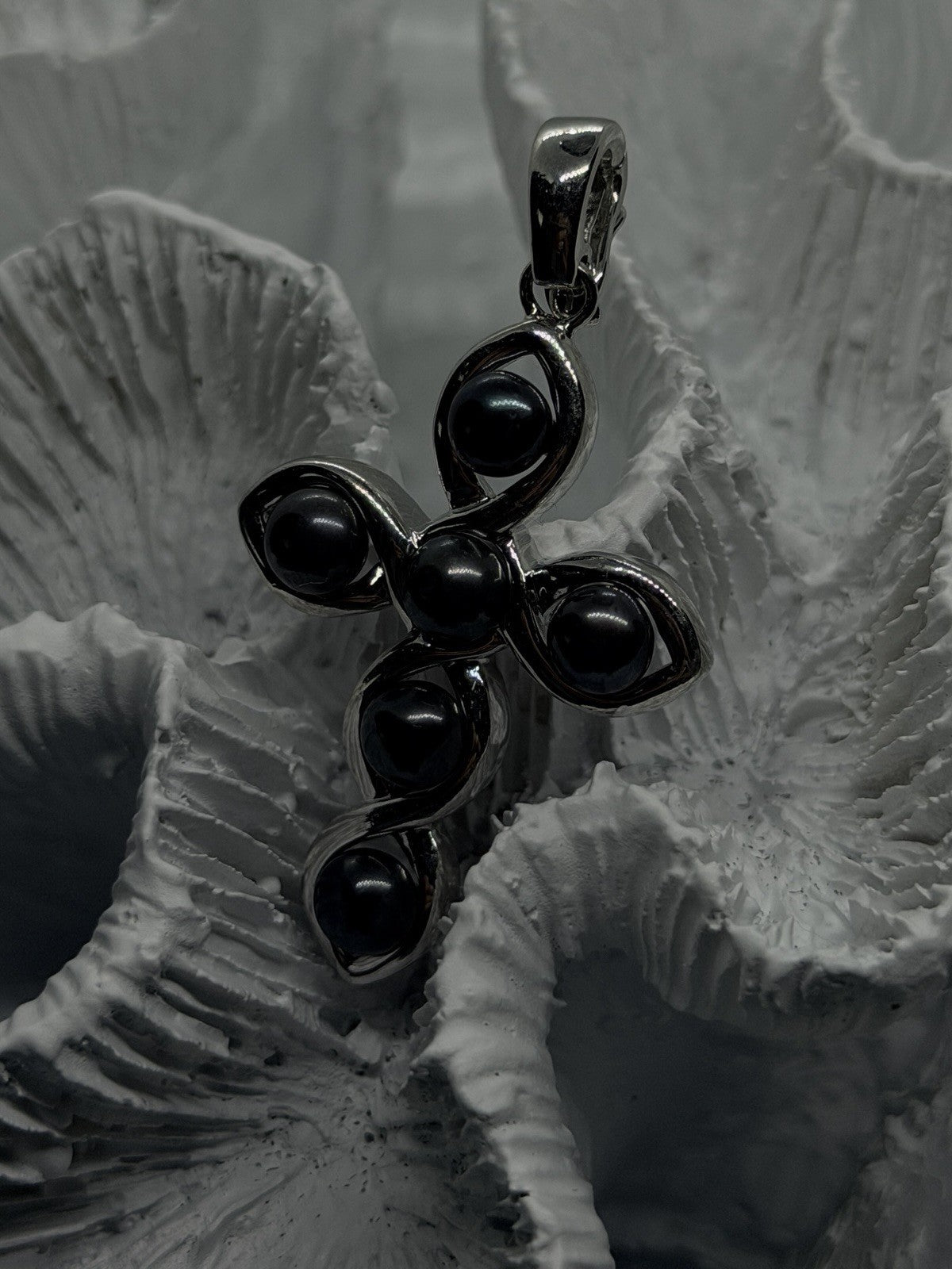 925 Sterling Silver Hematite Cross Pendant Openwork Design