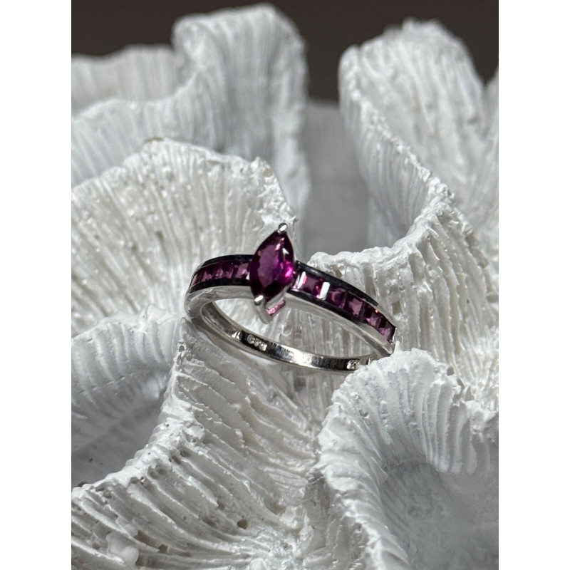925 Sterling Silver Spinel Ring Size 7.5
