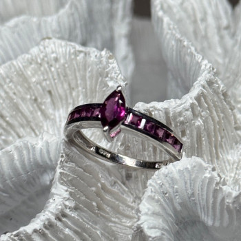 925 Sterling Silver Spinel Ring Size 7.5
