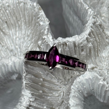925 Sterling Silver Spinel Ring Size 7.5