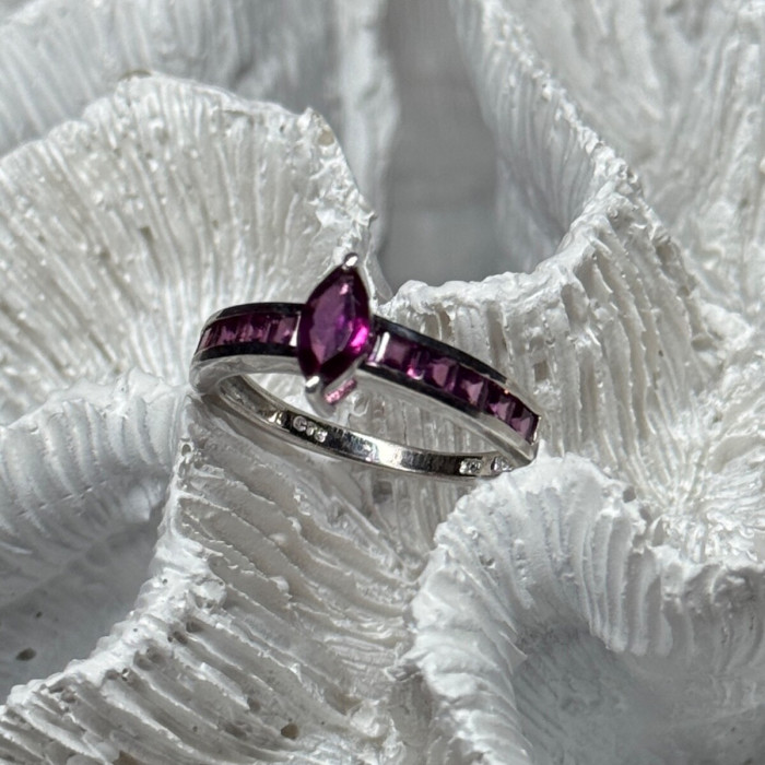 925 Sterling Silver Spinel Ring Size 7.5