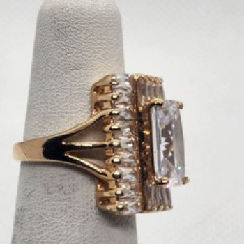 925 Sterling Silver CZ Ring Size 4.5