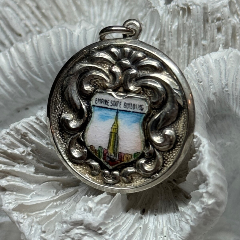 925 Sterling Silver Empire State Building Enamel Pendant Lenth 1.4 Inch