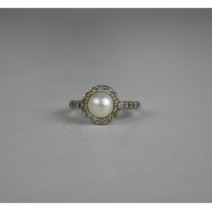 925 Sterling Silver Pearl & Colorless Spinel Ring Size 7