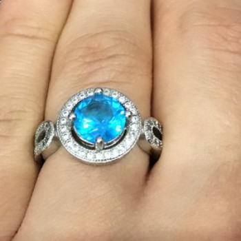 925 Sterling Silver Blue Topaz Ring Size 8