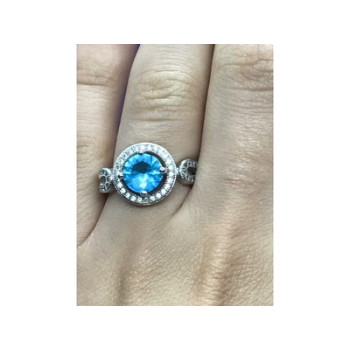 925 Sterling Silver Blue Topaz Ring Size 8