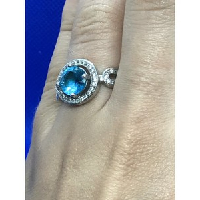 925 Sterling Silver Blue Topaz Ring Size 8