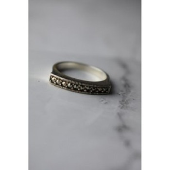 925 Sterling Silver Black Spinel Ring Size 6.5