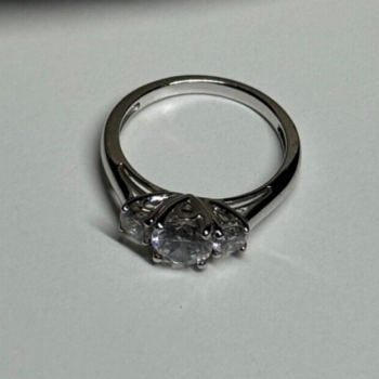 925 Sterling Silver CZ Ring Size 6.5