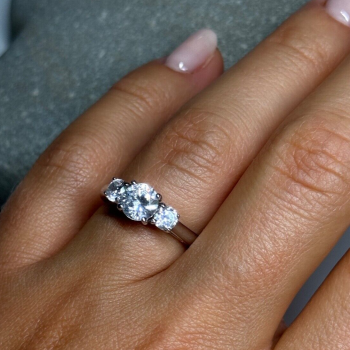 925 Sterling Silver CZ Ring Size 6.5