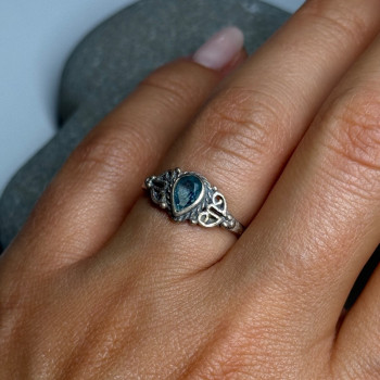 925 Sterling Silver Aquamarine Ring Size 6.5
