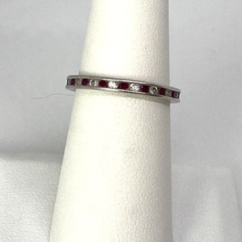 925 Sterling Silver Red & White CZ Band Ring Size 7