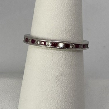 925 Sterling Silver Red & White CZ Band Ring Size 7