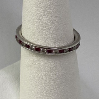 925 Sterling Silver Red & White CZ Band Ring Size 7