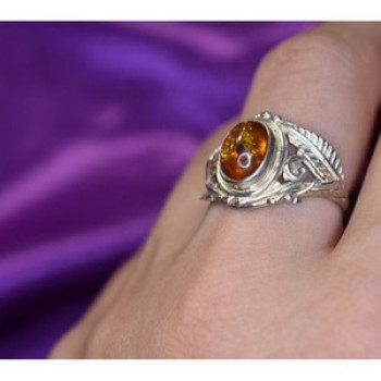 925 Sterling Silver Amber Ring Size 8.5