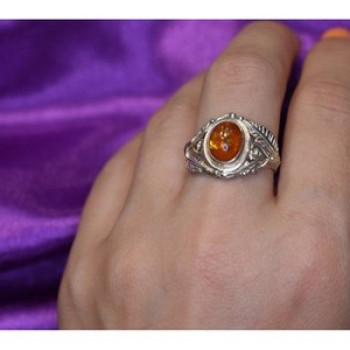 925 Sterling Silver Amber Ring Size 8.5