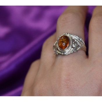 925 Sterling Silver Amber Ring Size 8.5