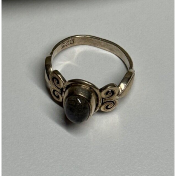 925 Sterling Silver Moonstone Ring Size 4