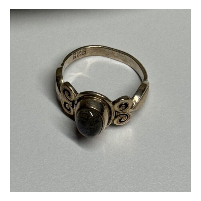 925 Sterling Silver Moonstone Ring Size 4